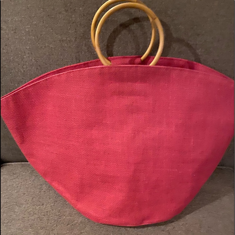 Hot pink tote bag with bamboo handles